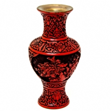 אגרטל סיני עשוי פליז ולכה אדומה