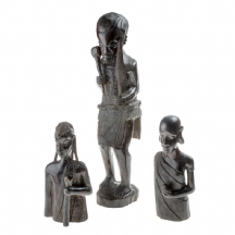 לוט של שלושה פסלים אפריקאים  (ebony)