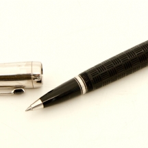 עט גרמני מתוצרת חברת 'MONT BLANC'