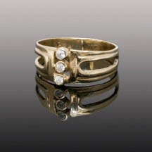טבעת זהב משובצת אבני זירקון   (1482)