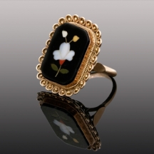 טבעת זהב עתיקה משובצת פיאטרה דורה   (243)