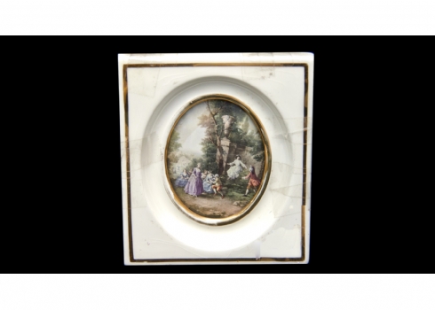 תמונה מניאטורית ישנה, מסגרת קרמית