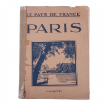 ספר עתיק על העיר פריז