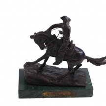 פסל ברונזה בסגנון עבודתו של 'Frederic Remington'