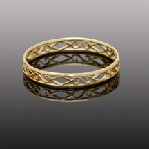 טבעת ישנה עשויה זהב צהוב