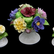 לוט של שלושה פרחים קישוטי שולחן עשויים פורצלן