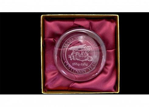משקולת נייר מזכוכית תוצרת חברת 'WEDGWOOD'