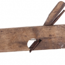 מקצוע עתיק של נגר עשוי עץ ומתכת