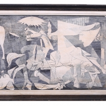 על פי ה'גרניקה' (Guernica) הדפס על בד