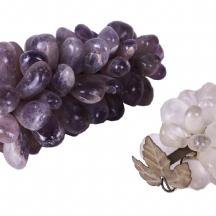 לוט של שני קישוטים בצורת אשכולות ענבים