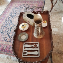 לוט של חמישה פריטים יד שנייה שונים