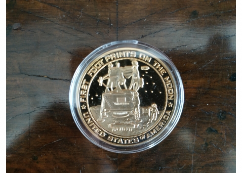 מטבע מזכרת (מדליה) לשיגורה של החללית אפולו 11