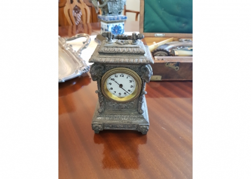 שעון נשיאה (Carriage Clock) צרפתי עתיק, עשוי ברונזה בסגנון הניאו רנסנס