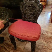 זוג כיסאות סינים עתיקים, עשויים עץ מושחר