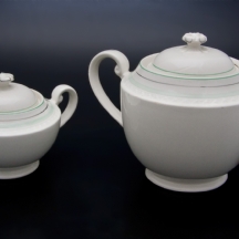 סט של שני כלים אנגלים