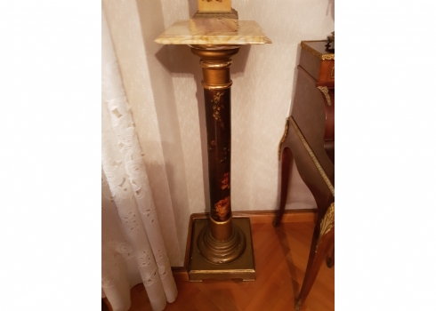 זוג עמודי תצוגה עתיקים, כפי הנראה צרפתים