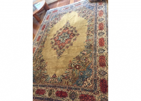 למביני דבר - שטיח סרוק פרסי איכותי וגדול