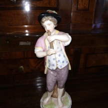 פסלון פורצלן גרמני עתיק מסוף המאה ה-19