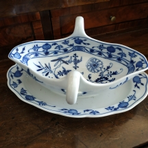 כלי גרמני איכותי לרוטב מתוצרת 'מייסן' (Meissen)