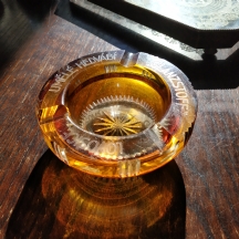 מאפרת קריסטל ישנה