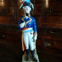 פסל פורצלן בדמותו של נפוליאון בונפרטה