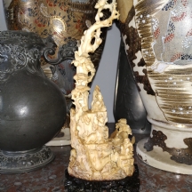 פסל שנהב סיני עתיק ואיכותי, מגולף בעבודת יד