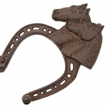 מתלה בגדים בדמות פרסה עשוי ברזל יצוק