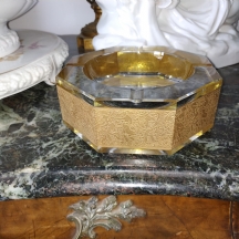 מאפרה צ'כית איכותיות מאד, מתוצרת: 'מוזר' (Moser), עשויה קריסטל