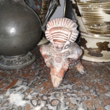 כד טרקוטה פרואני בסגנון המאיה