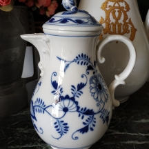 קנקן פורצלן גרמני לשוקו חם, עתיק ואיכותי מתוצרת: 'מייסן' (Meissen)