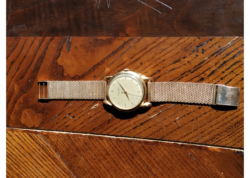 שעון יד ישן לגבר מתוצרת: 'Schaffhausen', עשוי זהב צהוב 14 קארט