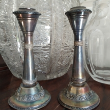 וג פמוטים ישראלים ישנים מתוצרת: 'בצלאל', עשויים כסף