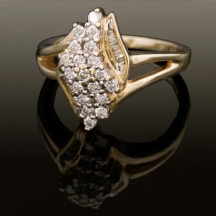 טבעת זהב משובצת יהלומים   (3803)