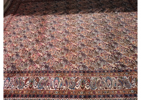 שטיח קום פרסי ישן ואיכותי, דוגמת בוטה חוזרת