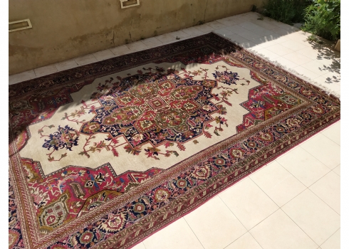 שטיח בלוץ פרסי ישן ויפה מאד