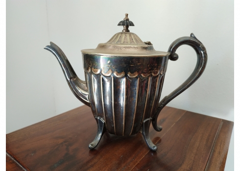 קנקן תה אנגלי עתיק (ויקטוריאני) עשוי נחושת מצופה כסף (שפילד)