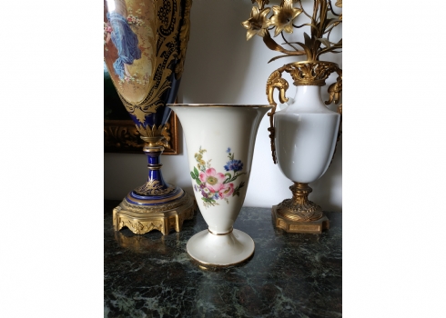 אגרטל פורצלן גרמני ישן, מתוצרת: 'רוזנטל' (Rosenthal)