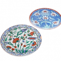 לוט של שתי צלחות חרס טורקיות