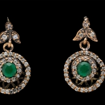 זוג עגילי כסף מוזהבים משובצים אבני 'פייסט'