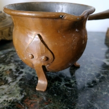 לאספי חפצי ארטס אנד קראפטס (Arts and Crafts), כלי נחושת אנגלי עתיק