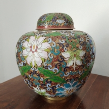 כד קלואזונה (Cloisonné) סיני ישן ויפה ומכסה תואם