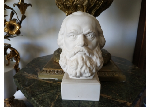 פסל ראש (Bust) מתוצרת: 'מייסן' (Meissen) בדמותו של קרל מרקס (Karl Marx)