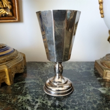גביע קידוש ישן ויפה, עשוי כסף 'סטרלינג' (925), חתום