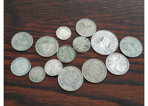 לוט של 14 מטבעות ישנים שונים עשויים כסף, מהשנים 1924-1950, משקל כולל: 62.35 גרם