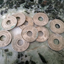 לוט של 10 מטבעות ישנים של 5 מיל משנת 1955.