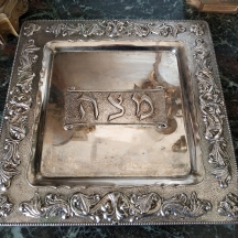 צלחת פסח לליל הסדר, עשויה מתכת מצופה כסף