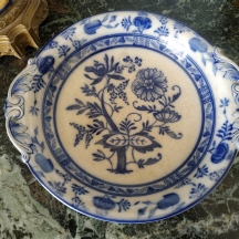 קערת חרסינה עתיקה מתוצרת: 'Villeroy & Boch', מעוטר בכחול קובלט