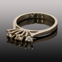 טבעת עשויה זהב צהוב 18 קארט
