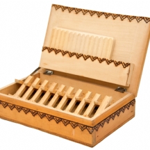 קופסת סיגריות רומנית עשויה עץ