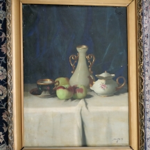 'טבע דומם עם אגרטל אפור ושני תפוחים ירוקים' - ציור עתיק מתחילת המאה העשרים
